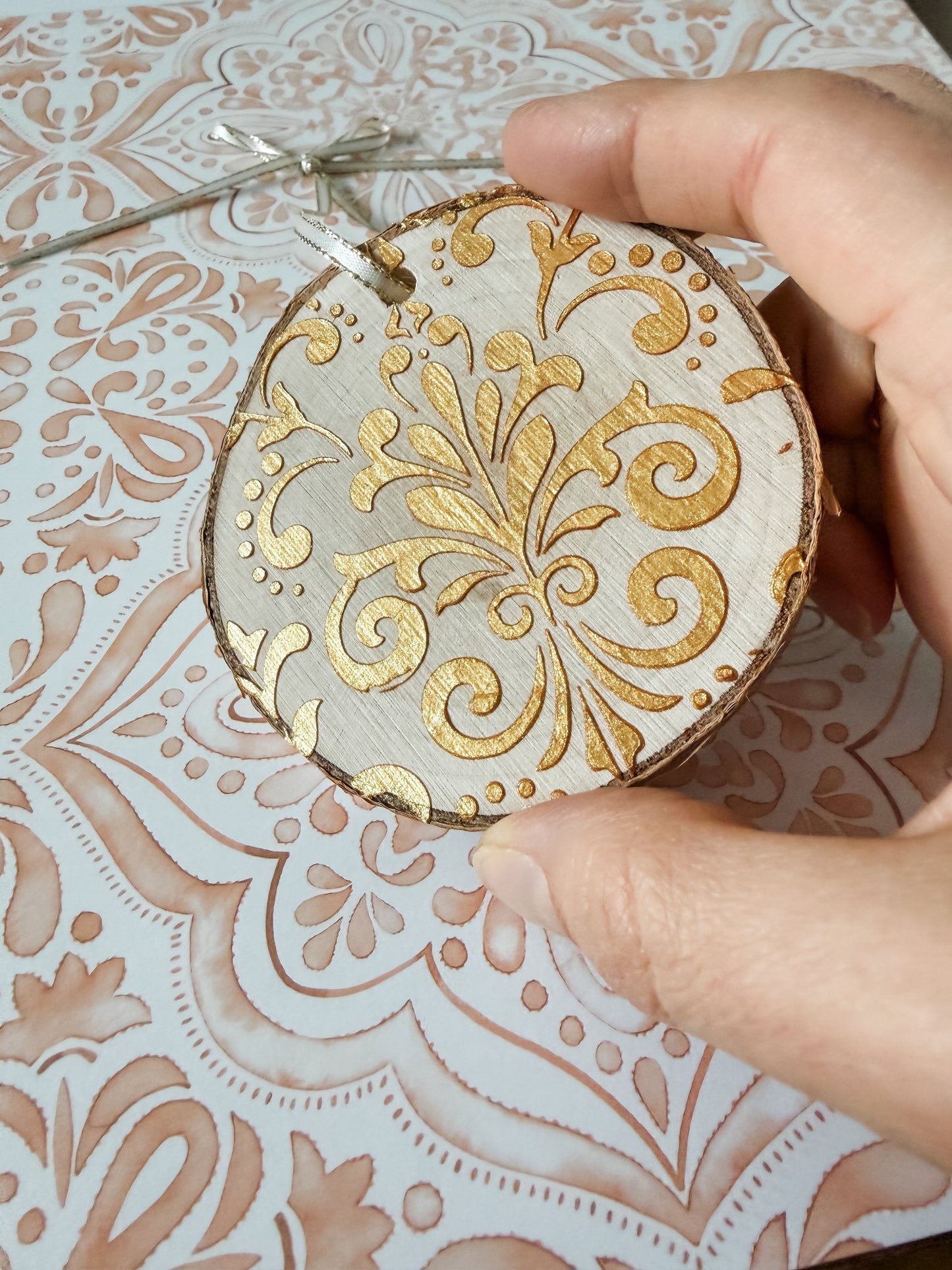 fleur de lis ornament