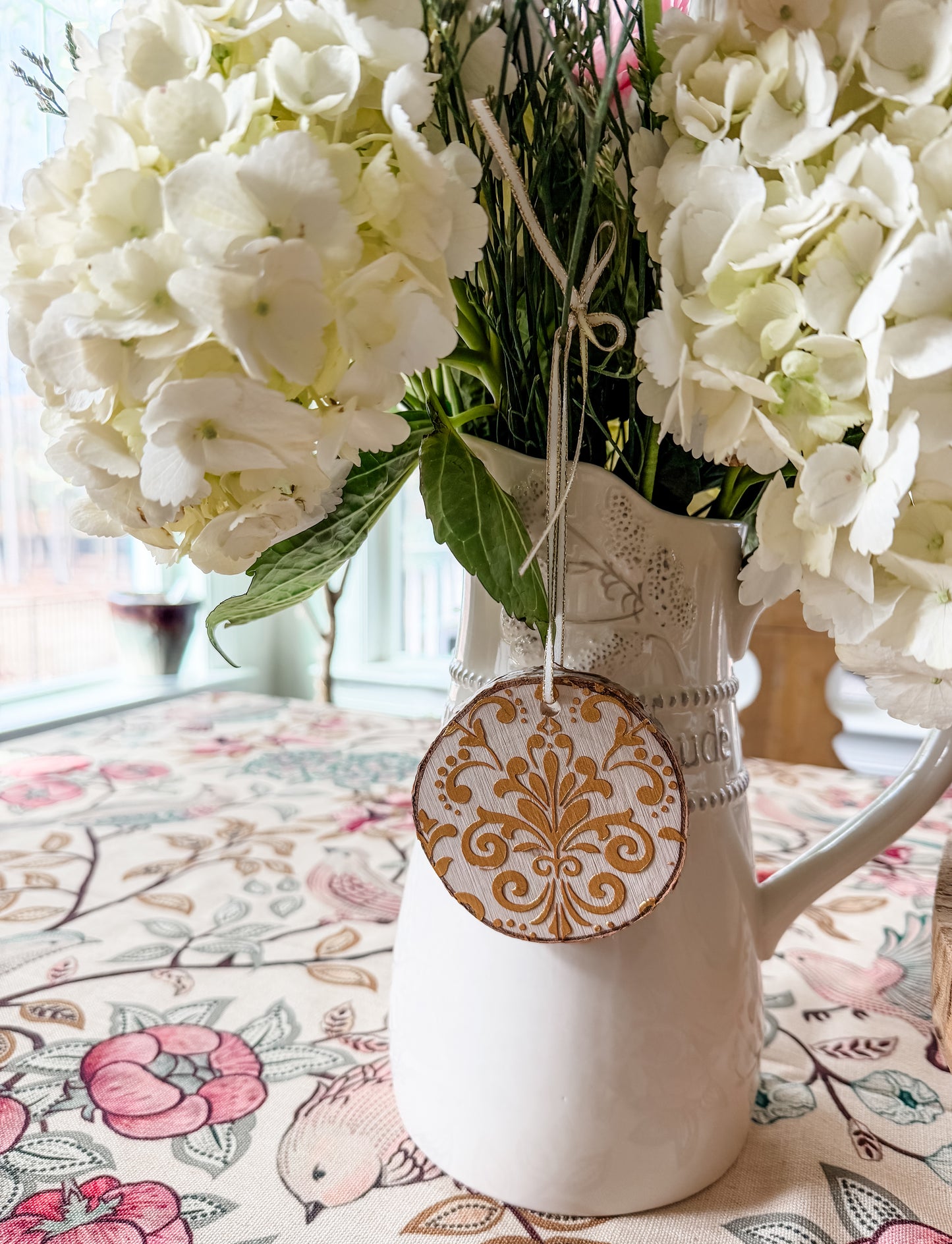 fleur de lis ornament