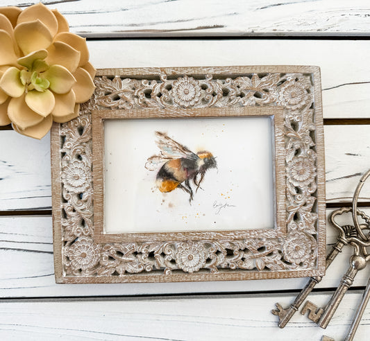 shabby chic framed bee